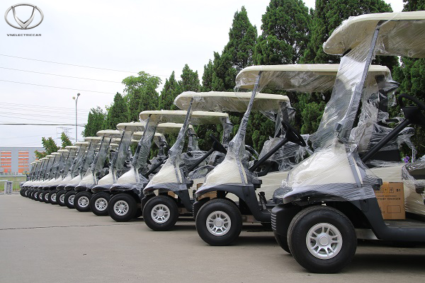 Why choose a four-wheel domestic construction electric car?