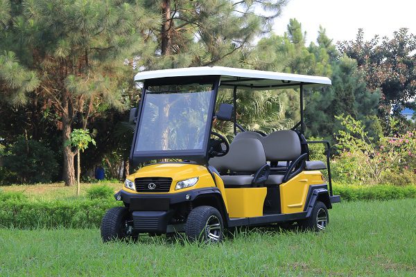 Vì sao xe điện chở khách tại các khu du lịch chưa được phép tham gia giao thông?