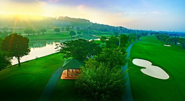 Tùng Lâm xuất 2 xe điện VNE.CAR 14AC i10 cho Công ty Cổ phần Đầu tư & Kinh doanh golf Long Thành