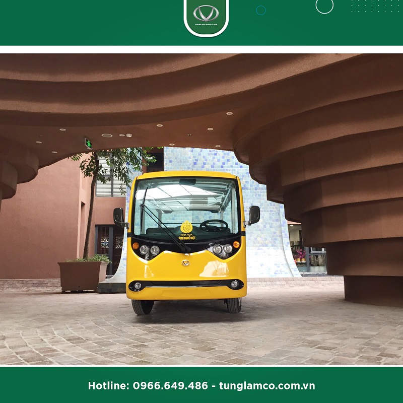Tùng Lâm bàn giao 2 xe điện 14 chỗ VNE.CAR 14AC i10 cho Trung tâm Tinh hoa Làng nghề Việt