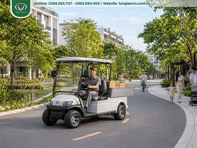 Xe điện chở hàng trong khu đô thị sinh thái